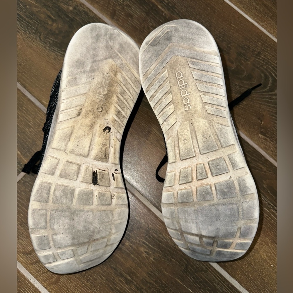 Adidas women’s sneakers - Picture 5 of 7
